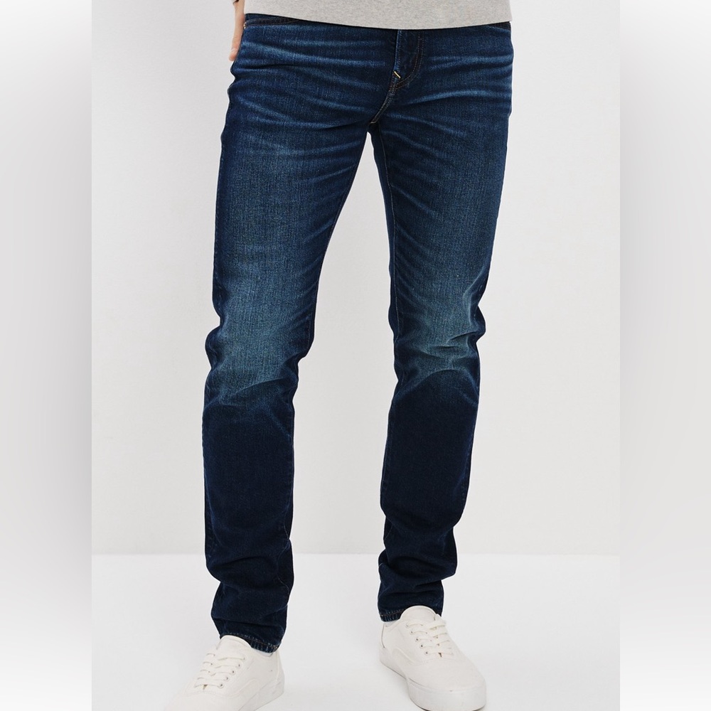 American Eagle AIRFLEX+ Relaxed Straight jeans 29x32